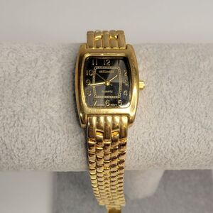 ⌚️ Echo Women's Watch